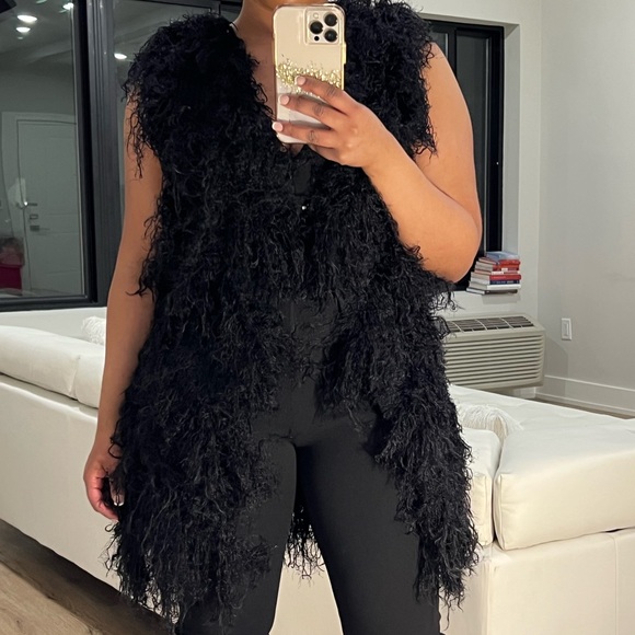 Jackets & Blazers - Black Fuzzy Vest